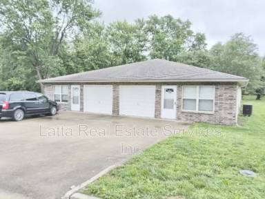 Main picture of 715 W 26th St