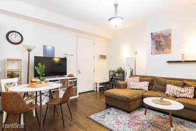 Main picture of 137 Manhattan Ave