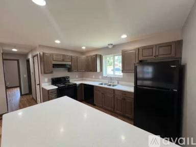 Main picture of 404 Ridge Ave