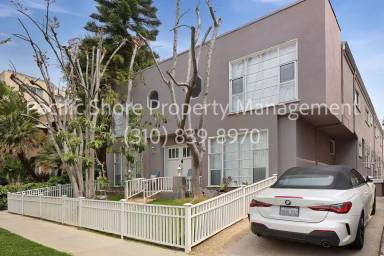 Main picture of 454 S Rexford Dr
