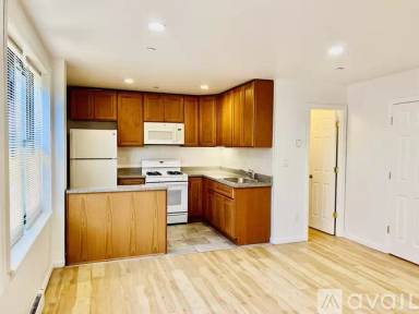 Main picture of 47 Davis Ave