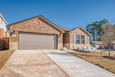 Main picture of 1864 Canyon Live Oak St