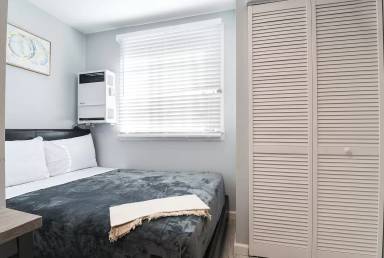 Main picture of 1864 Cordova St
