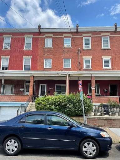 Main picture of 3424 1/2 Ward St