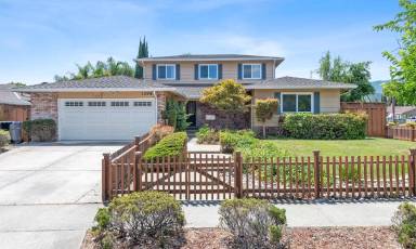Main picture of 1298 Oakglen Way