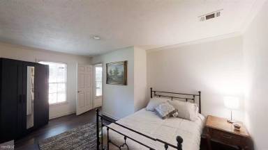Main picture of 5185 Wexford Ln