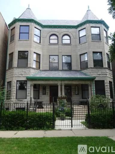 Main picture of 4431 N Greenview Avenue Unit Unit Gdn