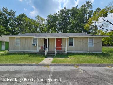 Main picture of 1335 Sanford Ave