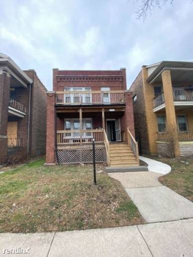 Main picture of 6738 S Prairie Ave