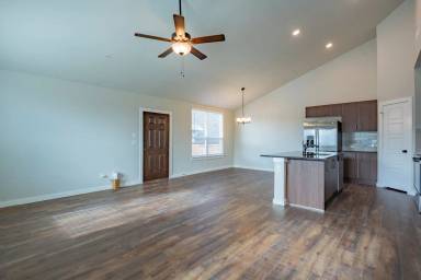 Main picture of 709 Wheatfield Dr