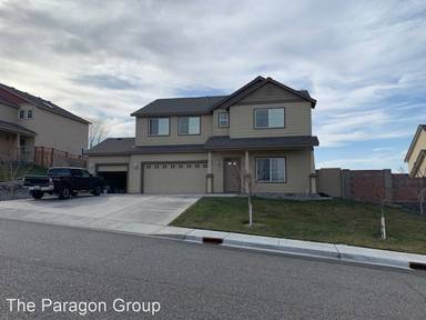 Main picture of 412 Charbonneau Dr