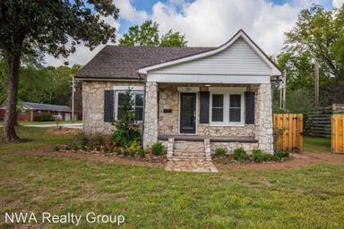 Main picture of 701 Bella Vista Rd