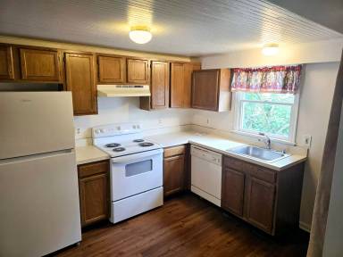 Main picture of 6 5th St