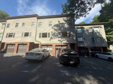 Main picture of 105 Beaconsfield Rd