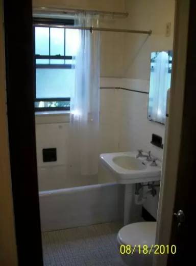 Main picture of 10503 S Hale Ave
