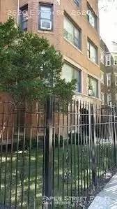 Main picture of 7656 S Kingston Ave