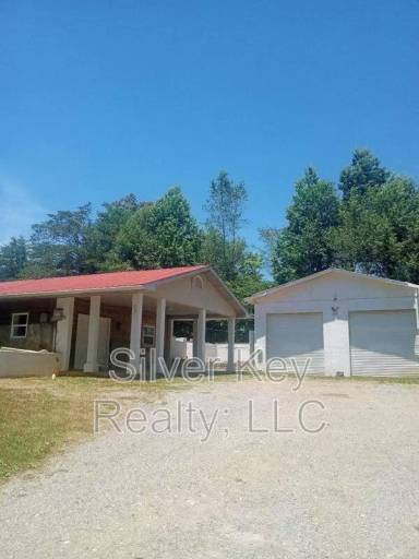 Main picture of 223 Lakewood Subdivision Rd