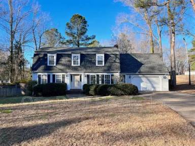 Main picture of 121 Indian Cir
