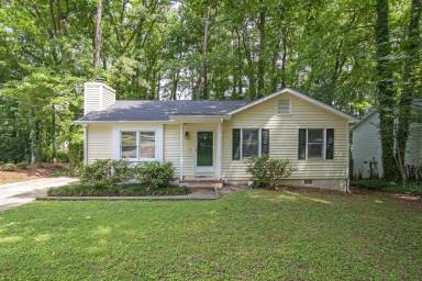 Main picture of 2930 Glenridge Dr