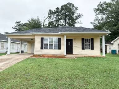 Main picture of 304 Spring Creek Dr