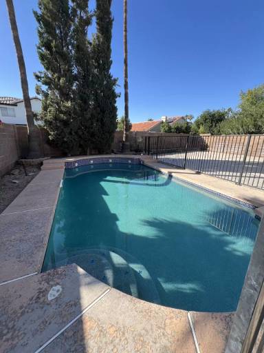 Main picture of 1531 W Gail Dr