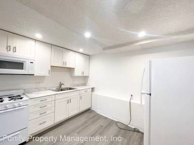 Main picture of 122 El Porto St