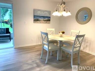 Main picture of 207 Palm Dr