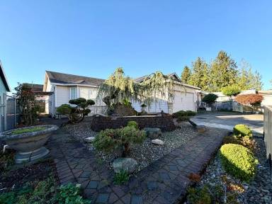 Main picture of 2607 SE 84th Ave