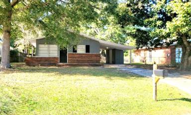 Main picture of 2189 Lamore Dr