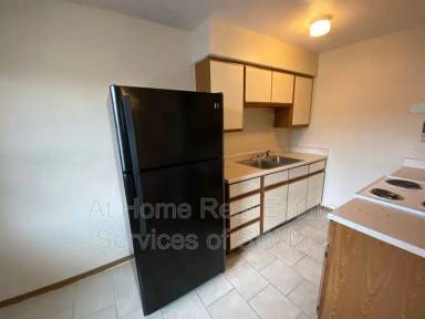 Main picture of 750 S Campbell Ave