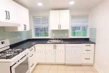 Main picture of 8413 Flower Ave