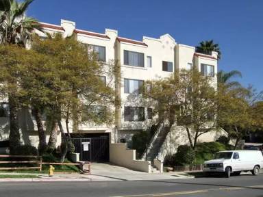 Main picture of 2782 Broadway