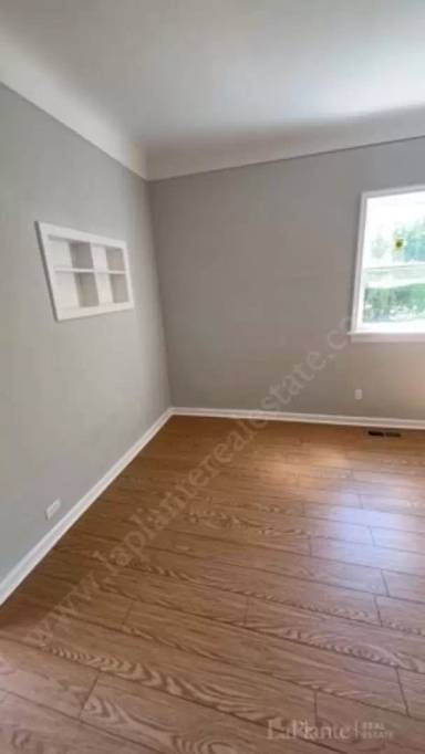 Main picture of 218 Segur Ave