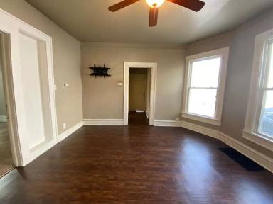 Main picture of 421 Allyn St