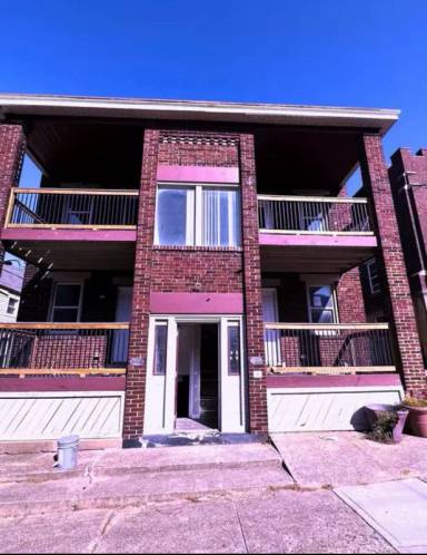Main picture of 4608 Tower Ave