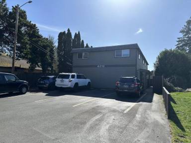Main picture of 4212 SE Harrison St