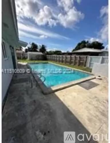 Main picture of 8822 SW 41st Ter