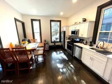 Main picture of 79 Lloyd Ave