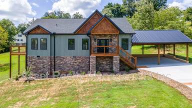 Main picture of 915 River Cliff Dr