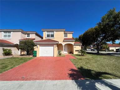 Main picture of 2529 SW 153rd Pass