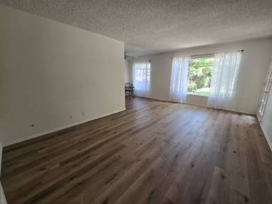 Main picture of 13531 Wyandotte St