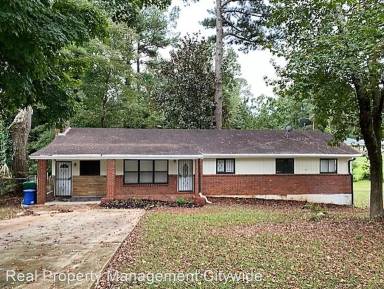 Main picture of 3237 Bobolink Dr