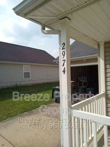Main picture of 2974 Megan Cir