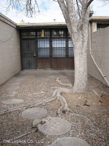 Main picture of 1515 Carlisle Blvd SE