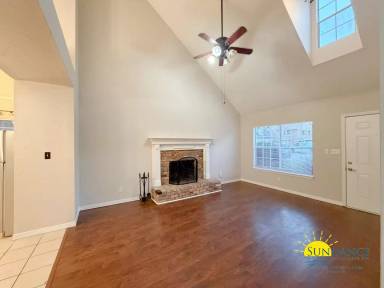 Main picture of 2701 Willow Grove Ln