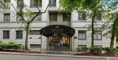 Main picture of Decatur Condominiums