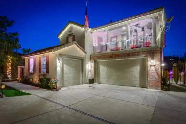 Main picture of 452 Taylor Dr