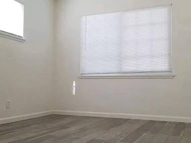Main picture of 1120 W Avenue J14
