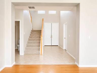 Main picture of 686 Jay Ct