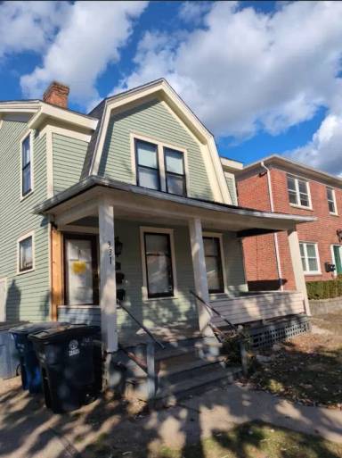 Main picture of 331 E Ann St